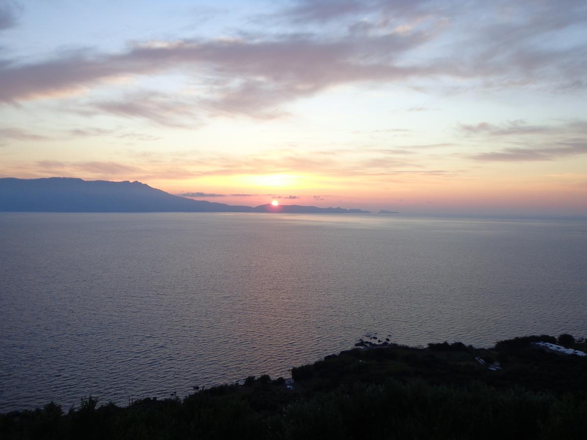 Michalis Holiday Home Ravdhoukha Bagian luar foto